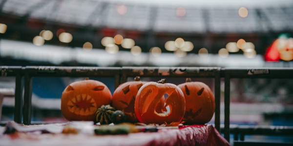 Cover EDDIs Rudel: Herbstliches Kürbisschnitzen in der Heinz von Heiden Arena