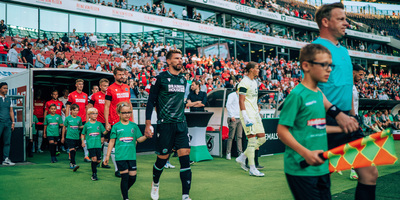EDDIs Rudel: 22 Einlaufkinder und 3 Schiri-Kinder für das Heimspiel Hannover 96 gegen Greuther Fürth
